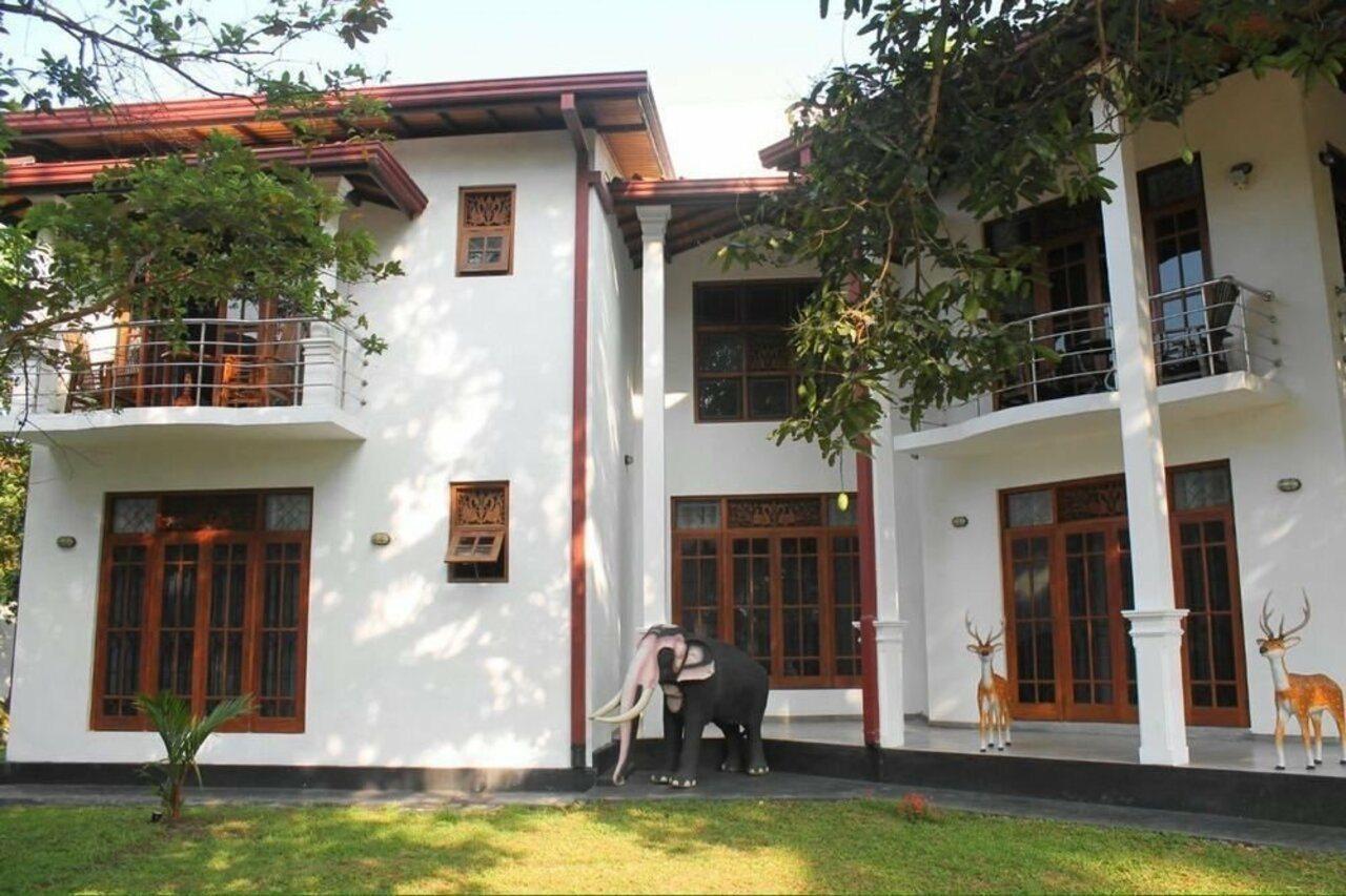 Mahakumara White House Hotel Kalutara Exteriér fotografie
