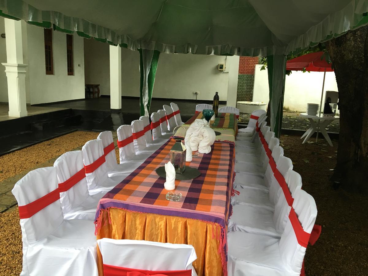 Mahakumara White House Hotel Kalutara Exteriér fotografie